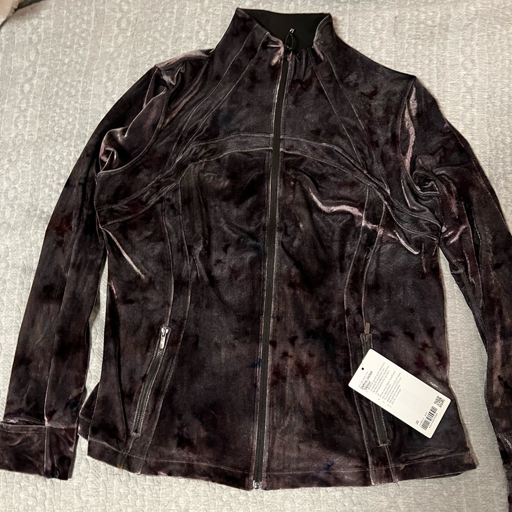 Lululemon NWT velour define jacket sz 20